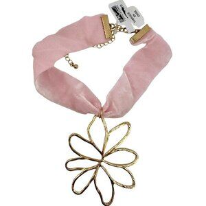 Pink Urban Outfitters Velvet Choker Necklace Gold Floral Pendant Adjustable